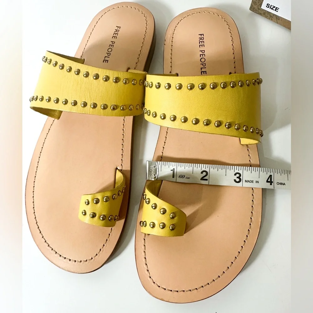 Free People Amelie Tiny Stud Sandal in Sun Butter size 7.5 New in Box